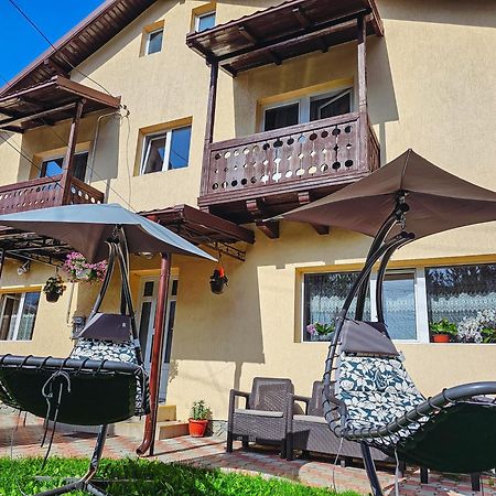 Alpine Bliss Sinaia Hotel Exterior photo