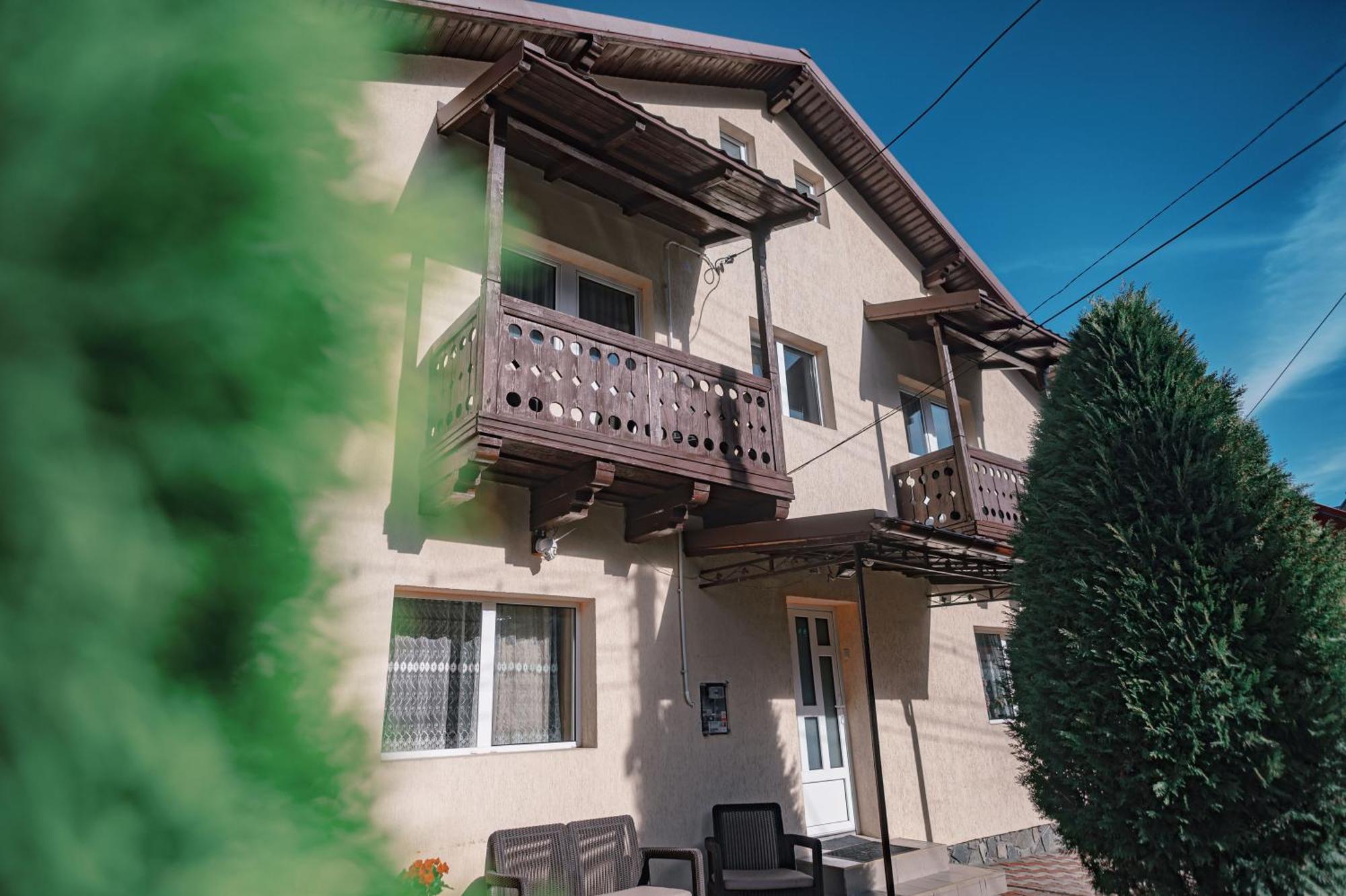 Alpine Bliss Sinaia Hotel Exterior photo