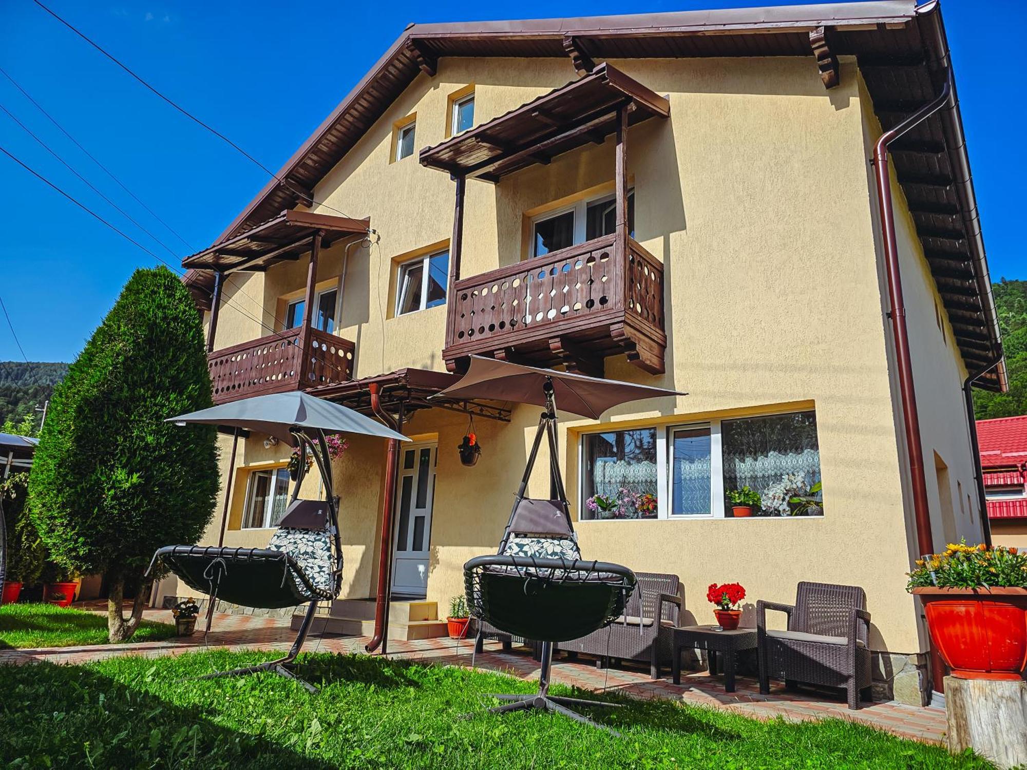 Alpine Bliss Sinaia Hotel Exterior photo