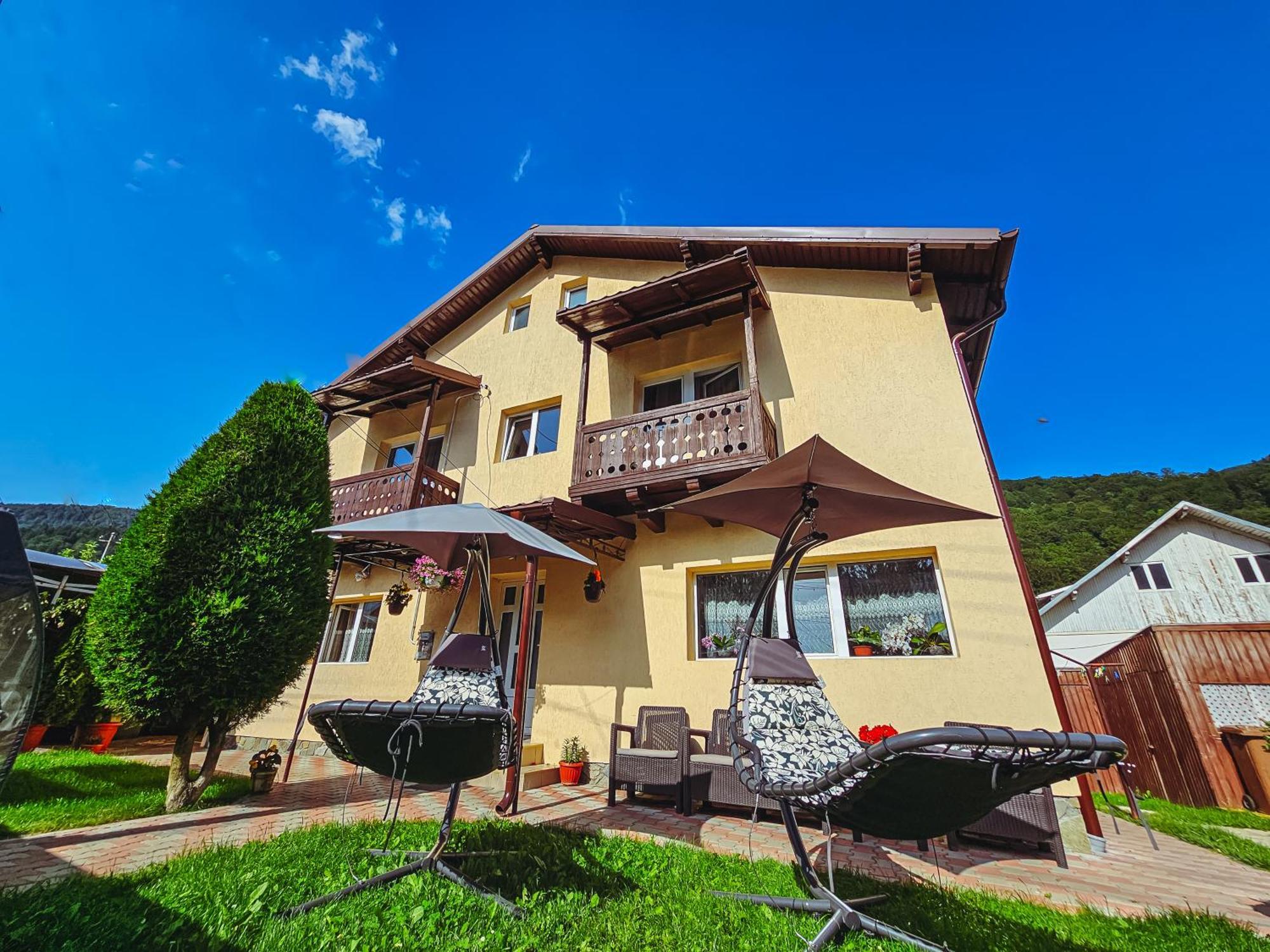 Alpine Bliss Sinaia Hotel Exterior photo